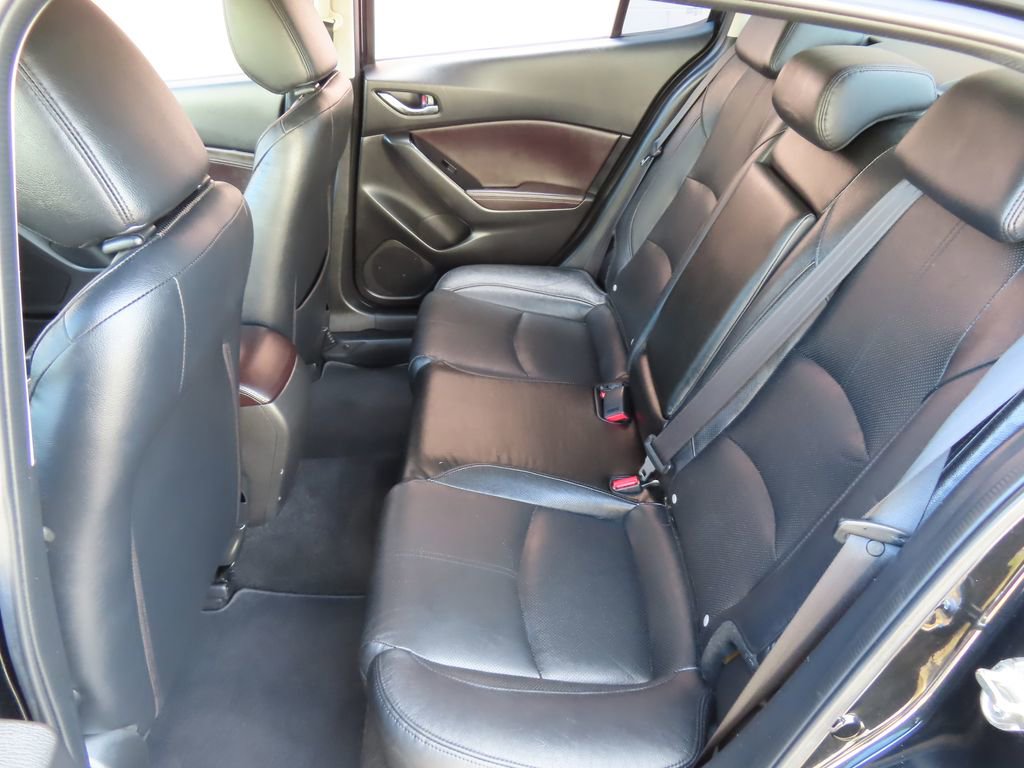 Used 2017 MAZDA MAZDA3 Grand Touring FWD image 24