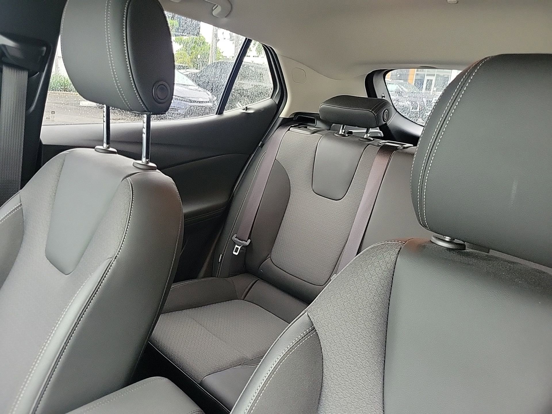 Used 2023 Buick Encore GX Preferred FWD image 21