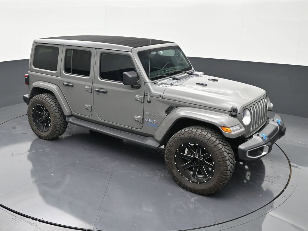 Used 2022 Jeep Wrangler Unlimited Sahara AWD/4WD image 18