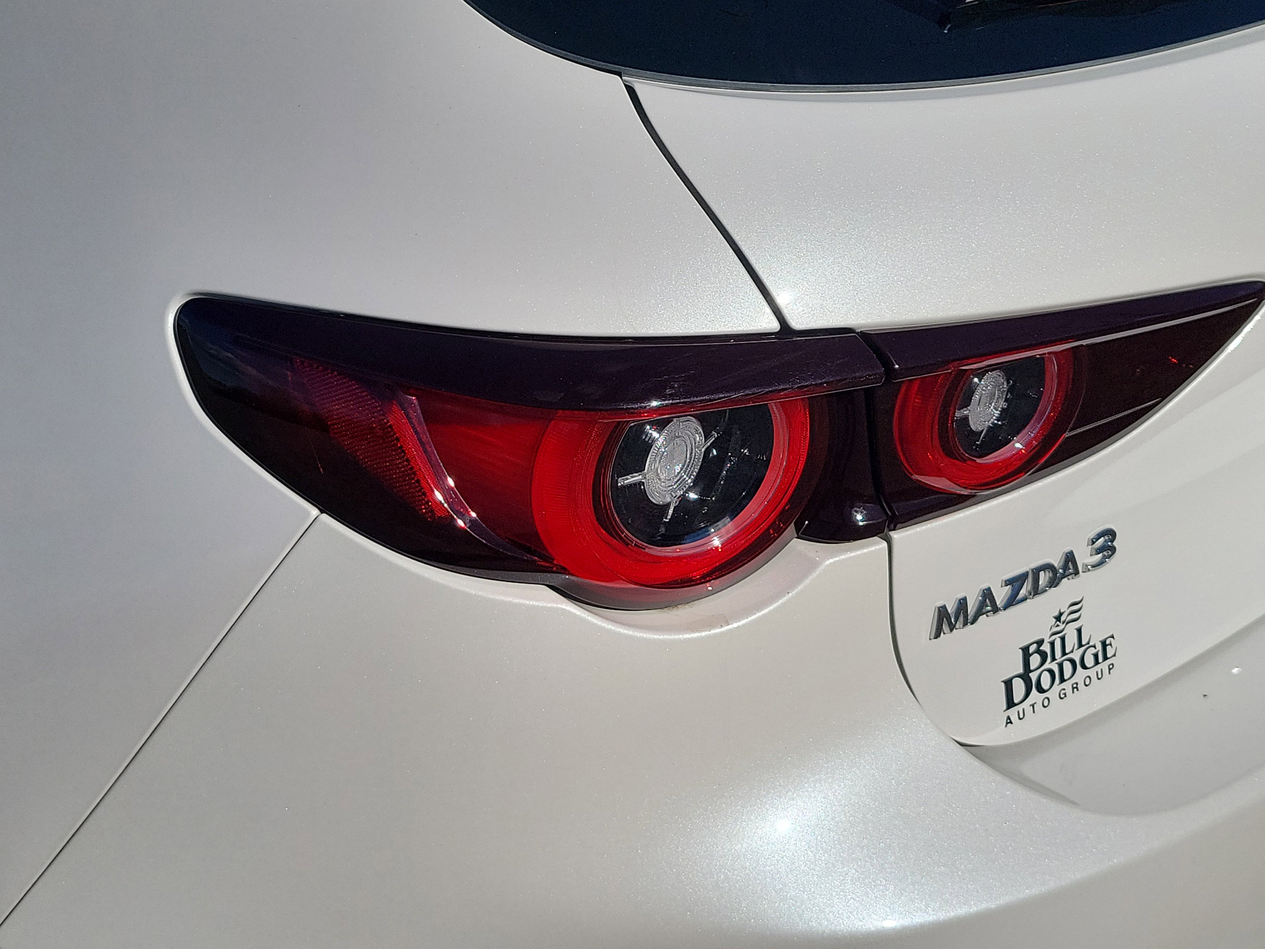 Used 2023 MAZDA MAZDA3 s FWD image 11