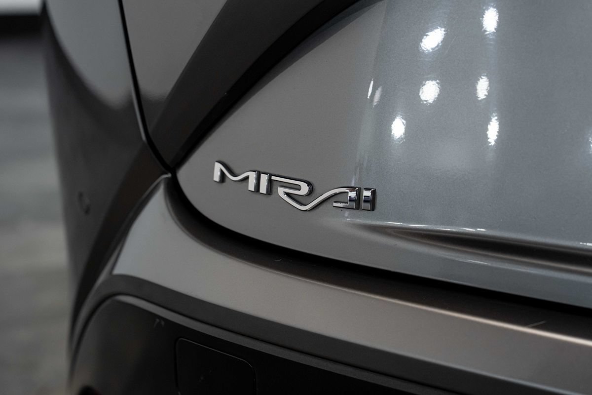 Used 2023 Toyota Mirai w/ Advanced Technology Package RWD image 11