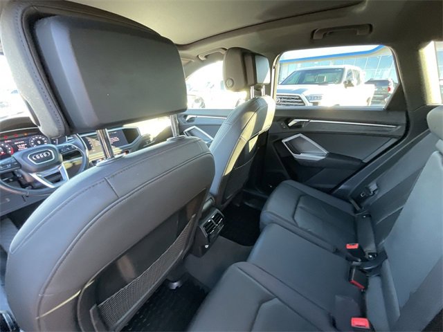 Used 2020 Audi Q3 2.0T Premium w/ Convenience Package image 19
