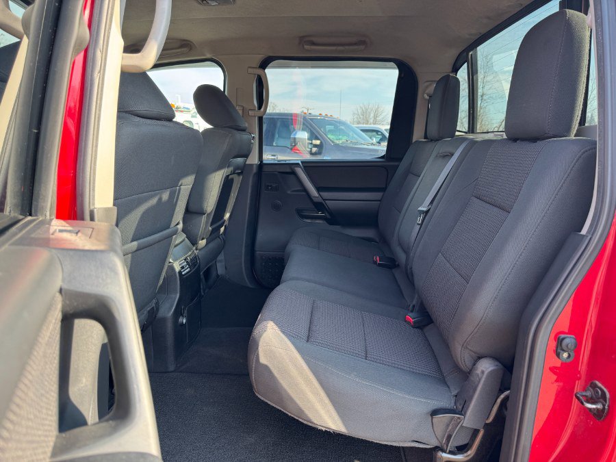 Used 2012 Nissan Titan SV AWD/4WD image 16