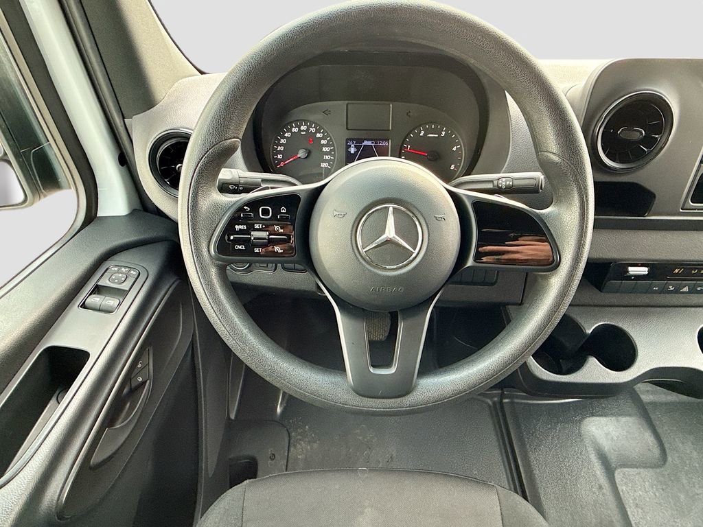 Used 2023 Mercedes-Benz Sprinter 2500 image 11