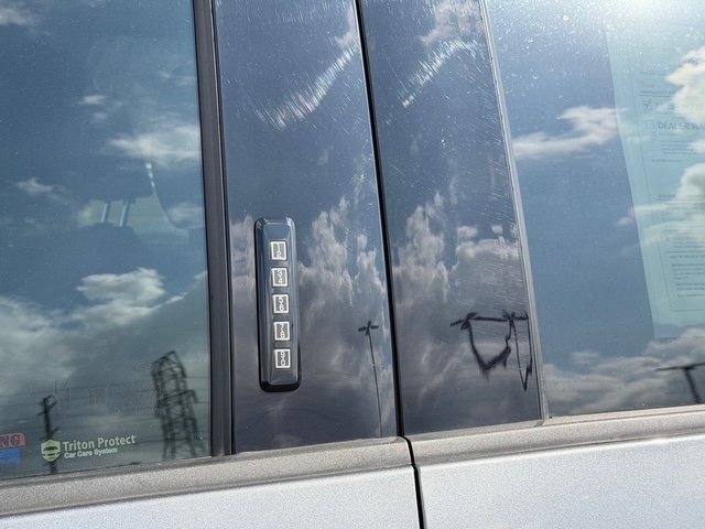 Used 2022 Ford F250 Lariat w/ Black Appearance Package image 19