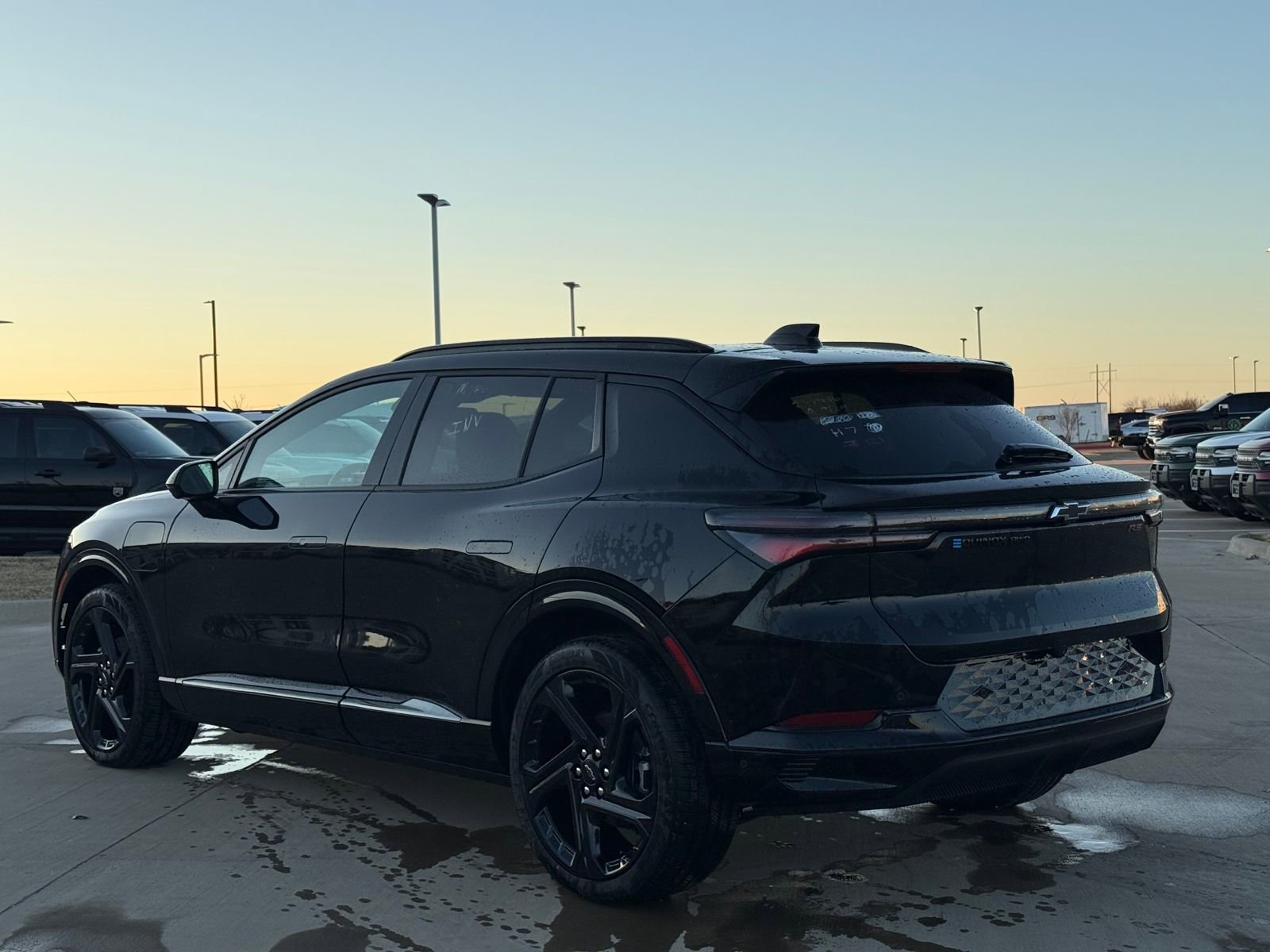 Used 2024 Chevrolet Equinox EV RS image 5