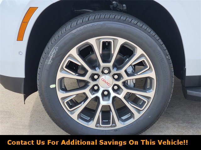 New 2026 GMC Yukon XL Denali w/ LPO, Floor Liner Package image 7
