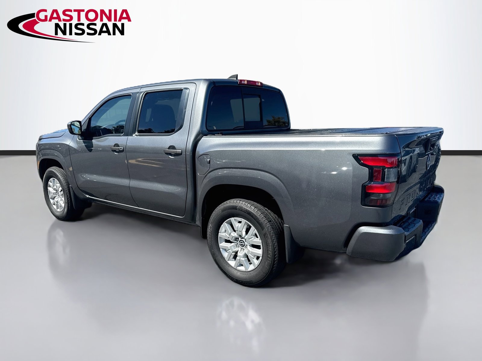 Used 2022 Nissan Frontier SV AWD/4WD image 6