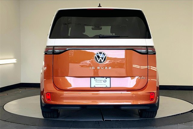 New 2025 Volkswagen ID. Buzz 1st Edition image 5