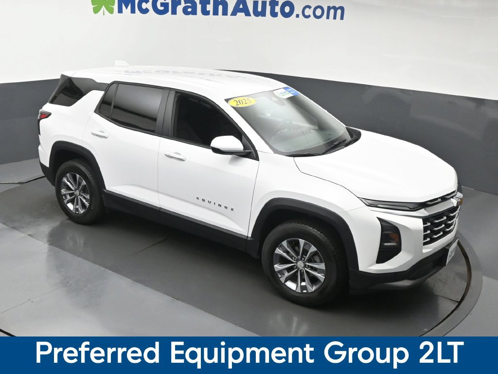 Used 2025 Chevrolet Equinox LT AWD/4WD image 3