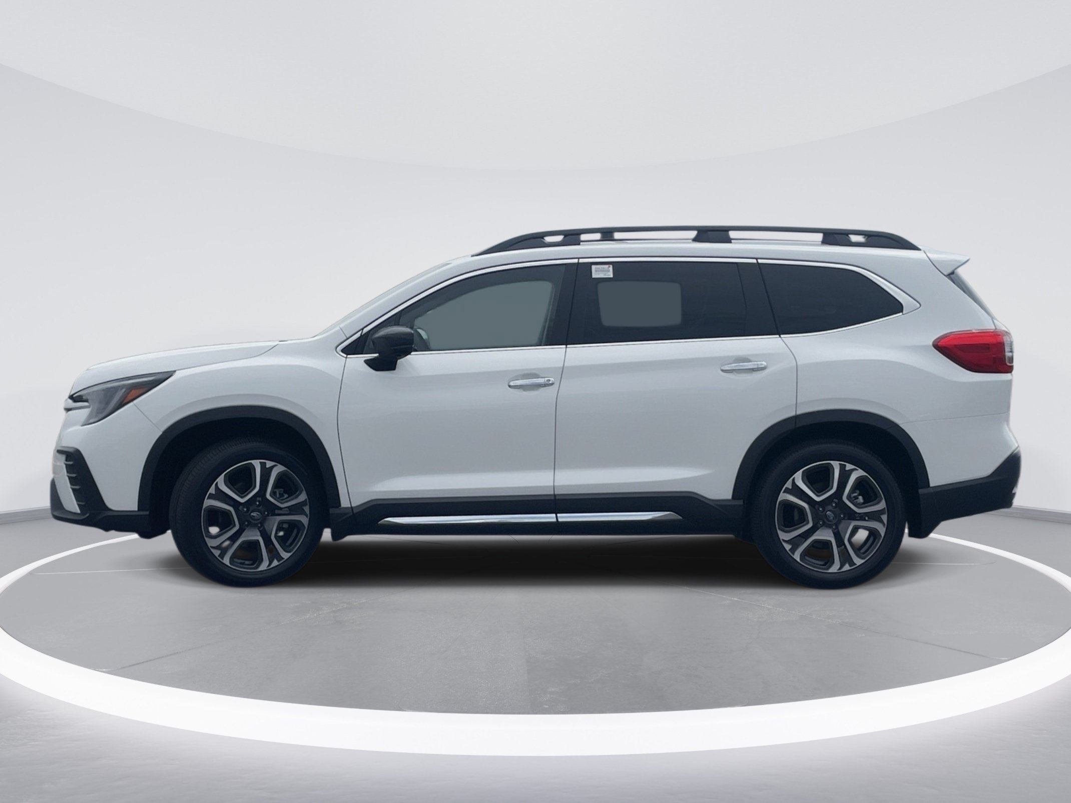 Certified 2025 Subaru Ascent Touring AWD/4WD image 4