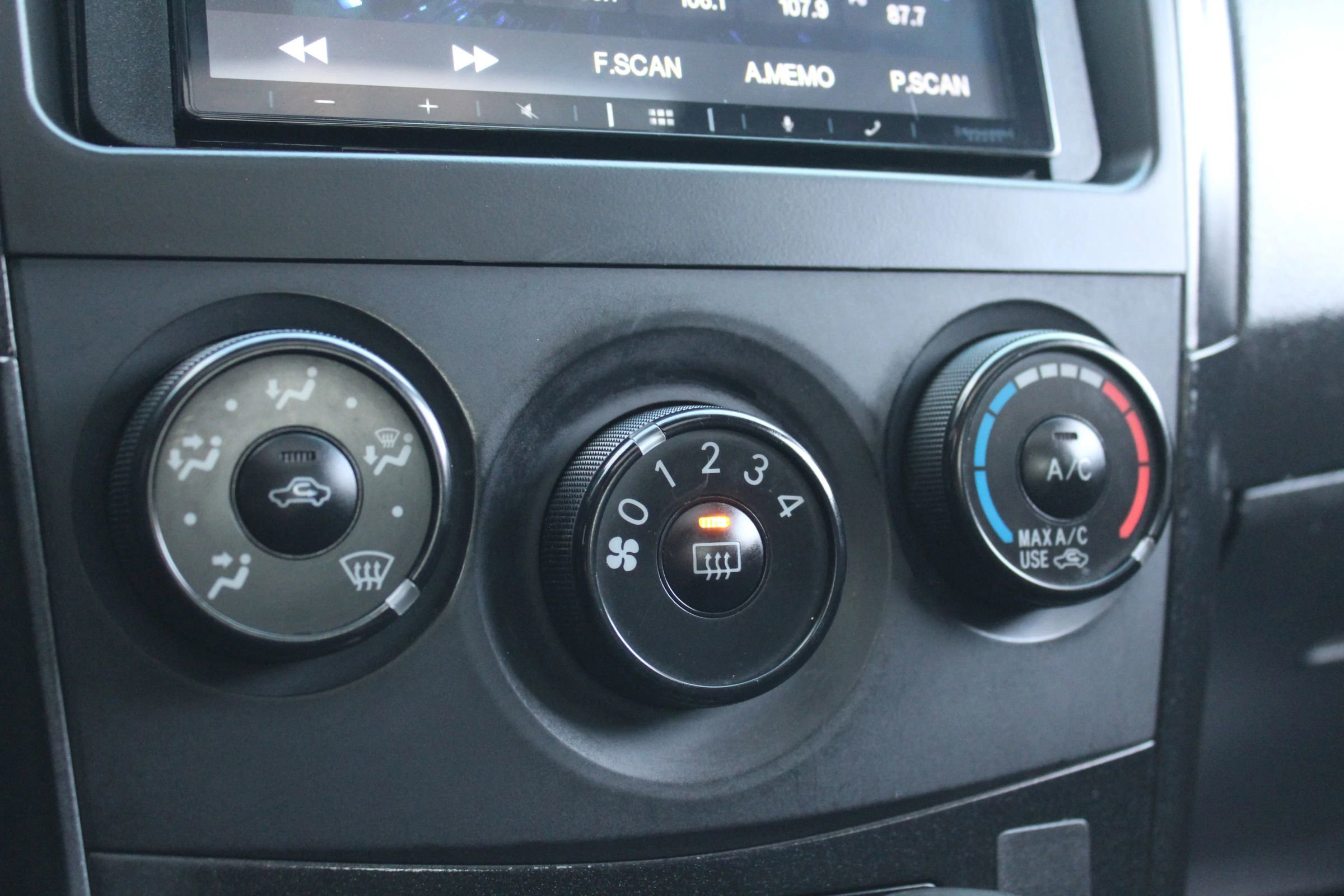 Used 2010 Toyota Corolla S image 27