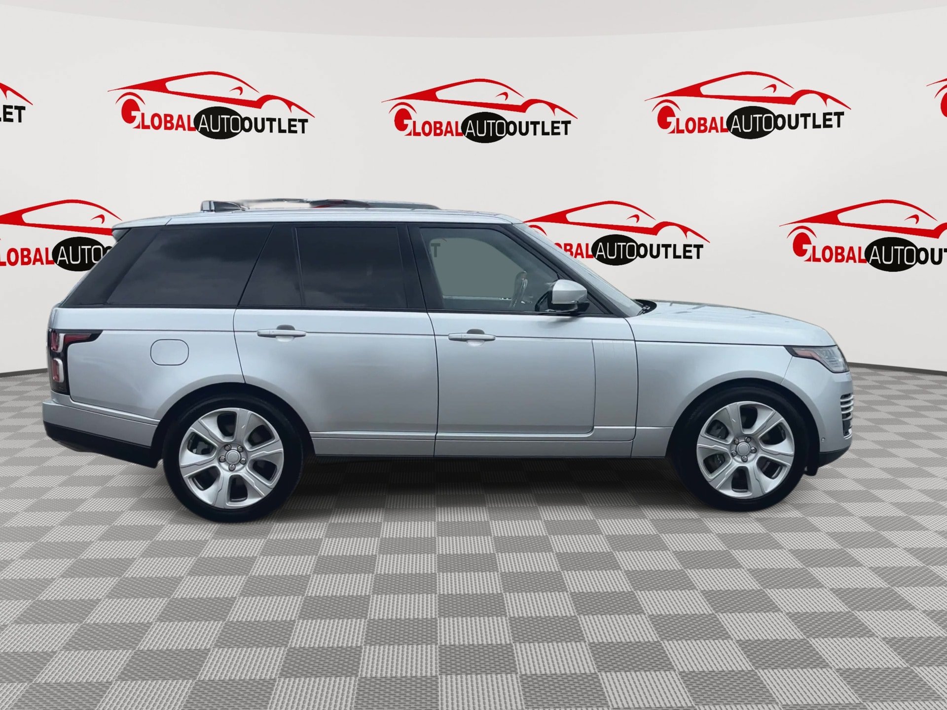 Used 2018 Land Rover Range Rover Supercharged AWD/4WD image 9