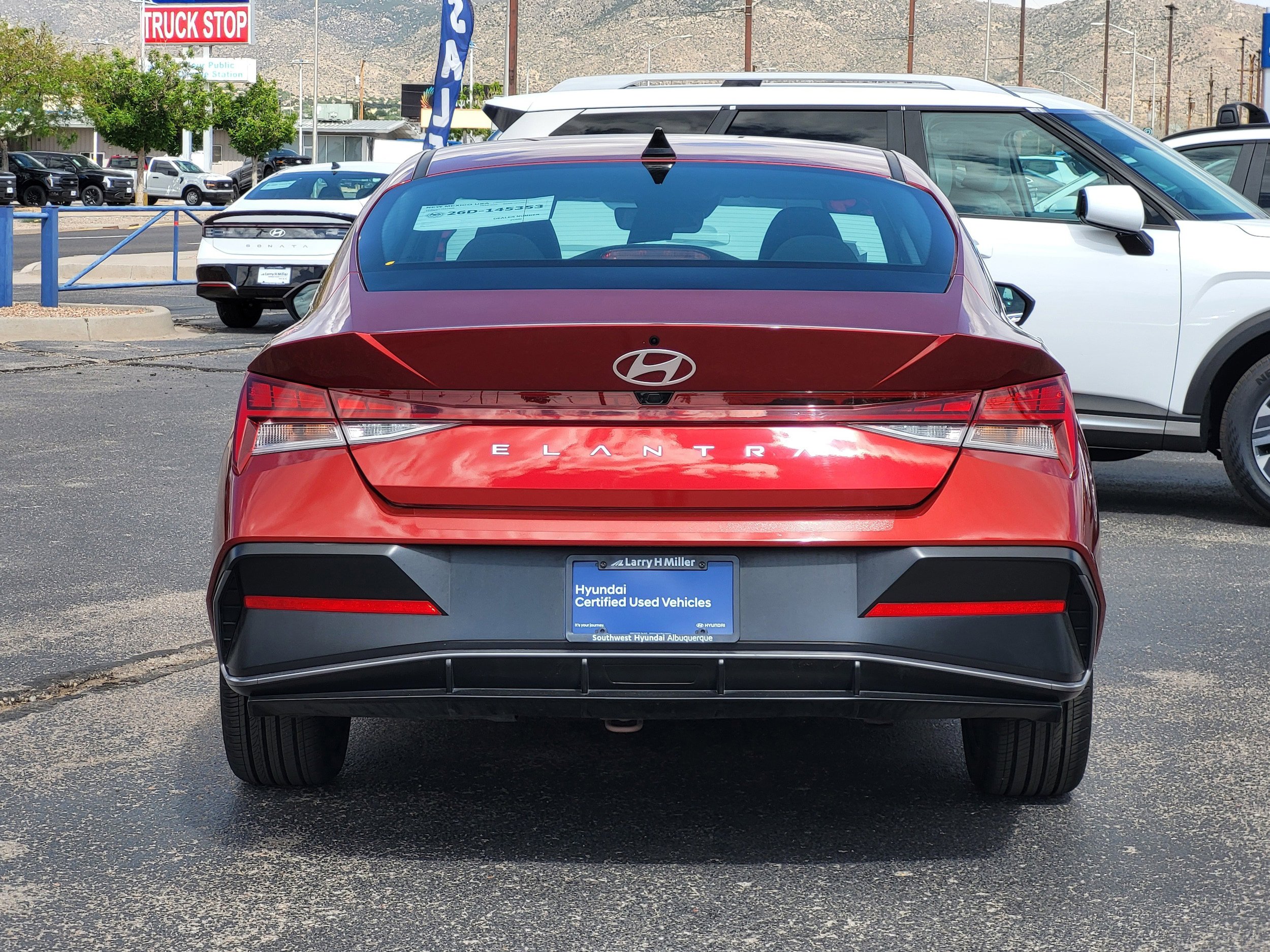 Certified 2024 Hyundai Elantra SEL w/ Convenience Package FWD image 7