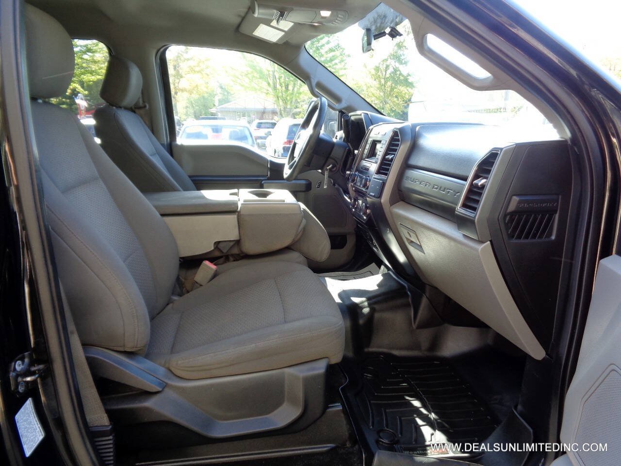 Used 2018 Ford F350 XLT w/ XLT Value Package AWD/4WD image 23