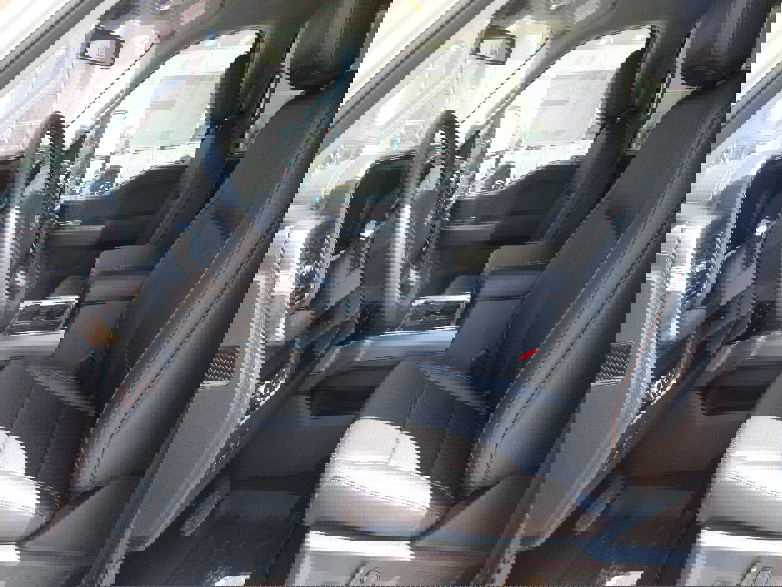 New 2025 Ford F250 Lariat w/ Lariat Ultimate Package image 7