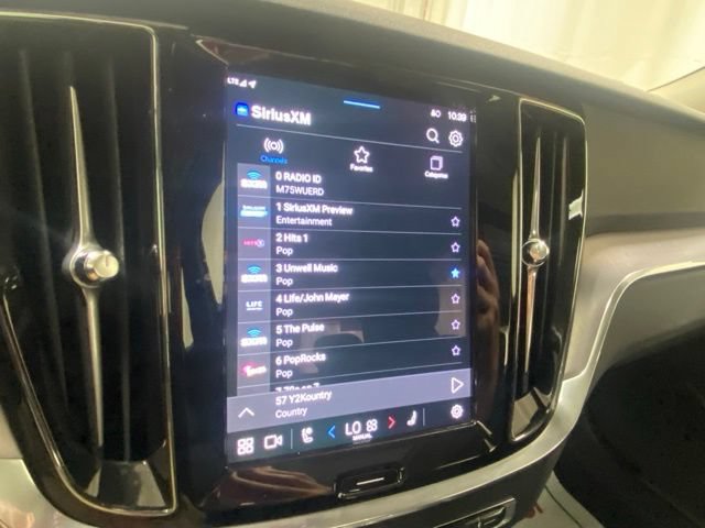 Used 2025 Volvo S60 B5 Core AWD/4WD image 20