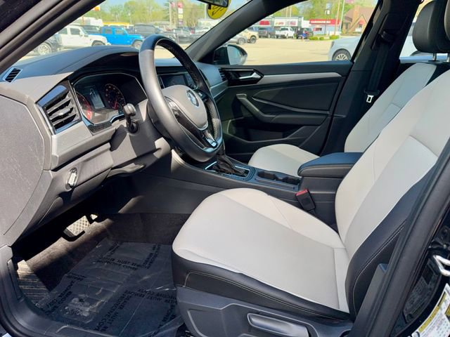 Used 2021 Volkswagen Jetta R-Line w/ R-Line Cold Weather Package FWD image 12