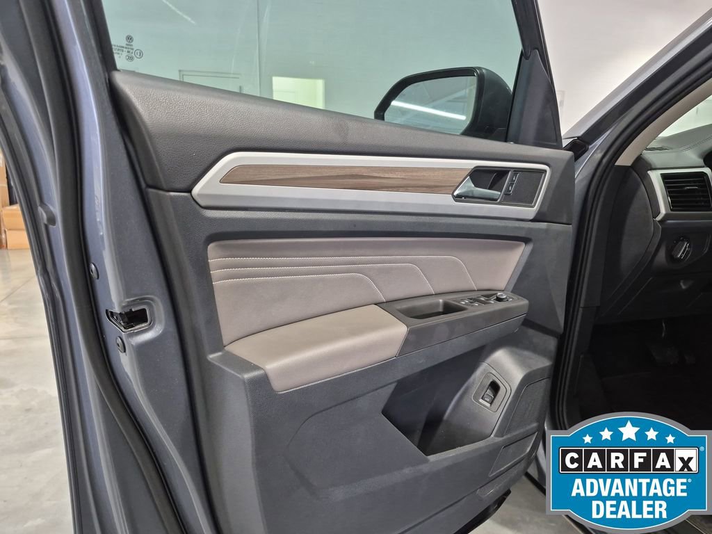 Used 2022 Volkswagen Atlas SEL AWD/4WD image 37