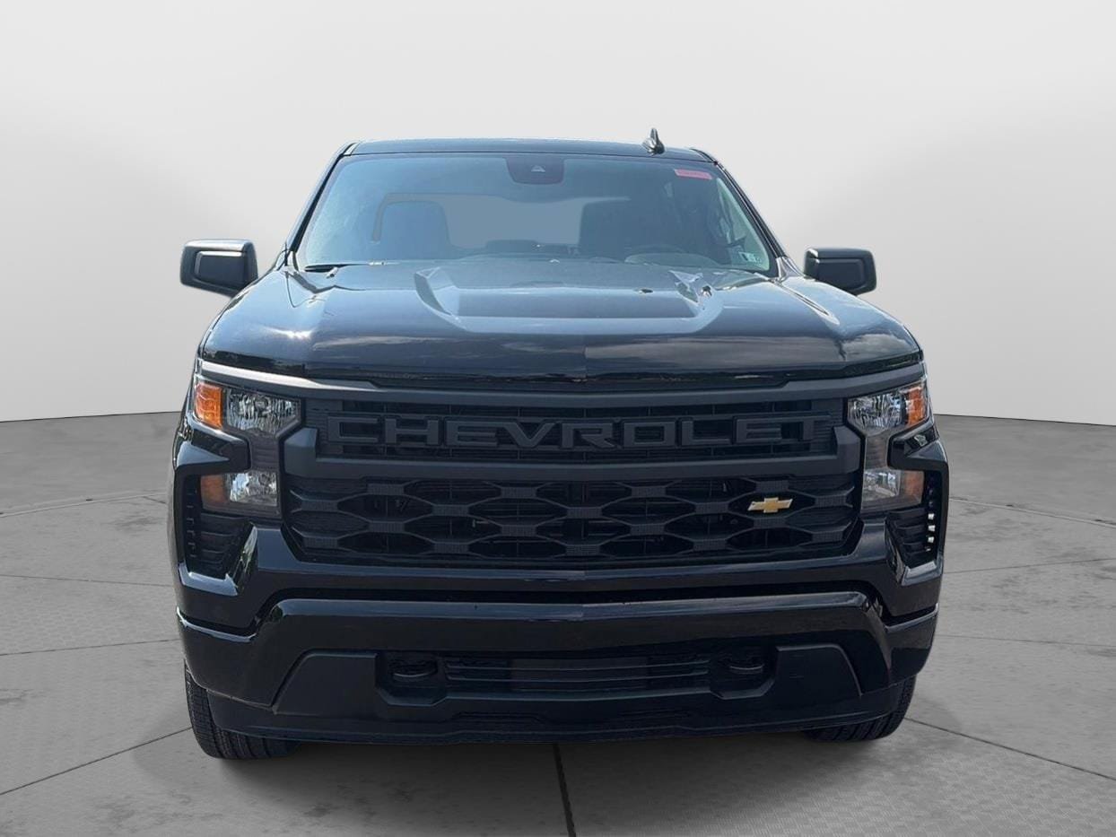 New 2026 Chevrolet Silverado 1500 Custom AWD/4WD image 1
