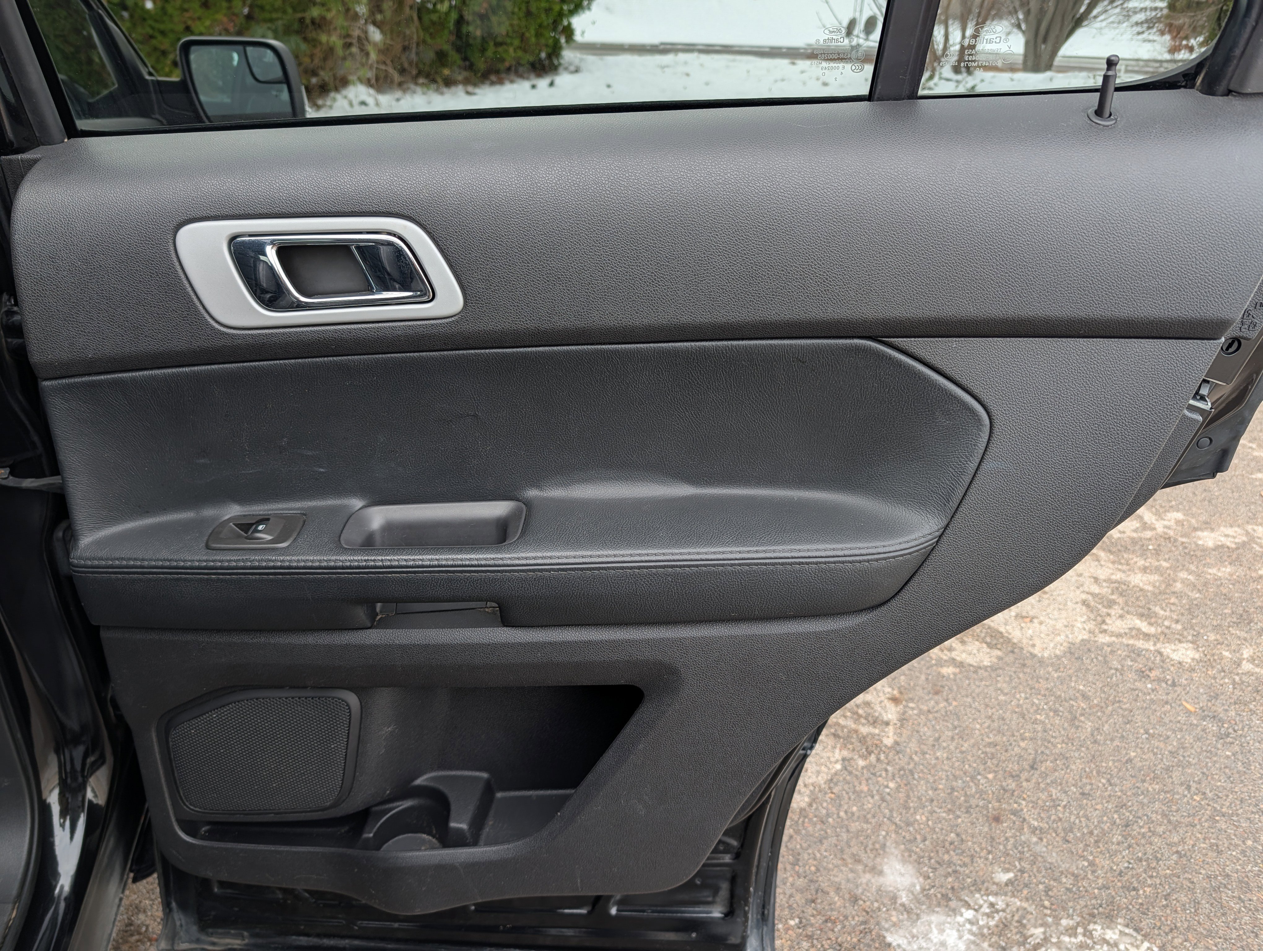 Used 2014 Ford Explorer XLT w/ Equipment Group 202A image 32