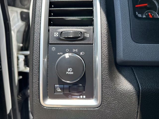 Used 2019 RAM 1500 Classic Warlock image 19