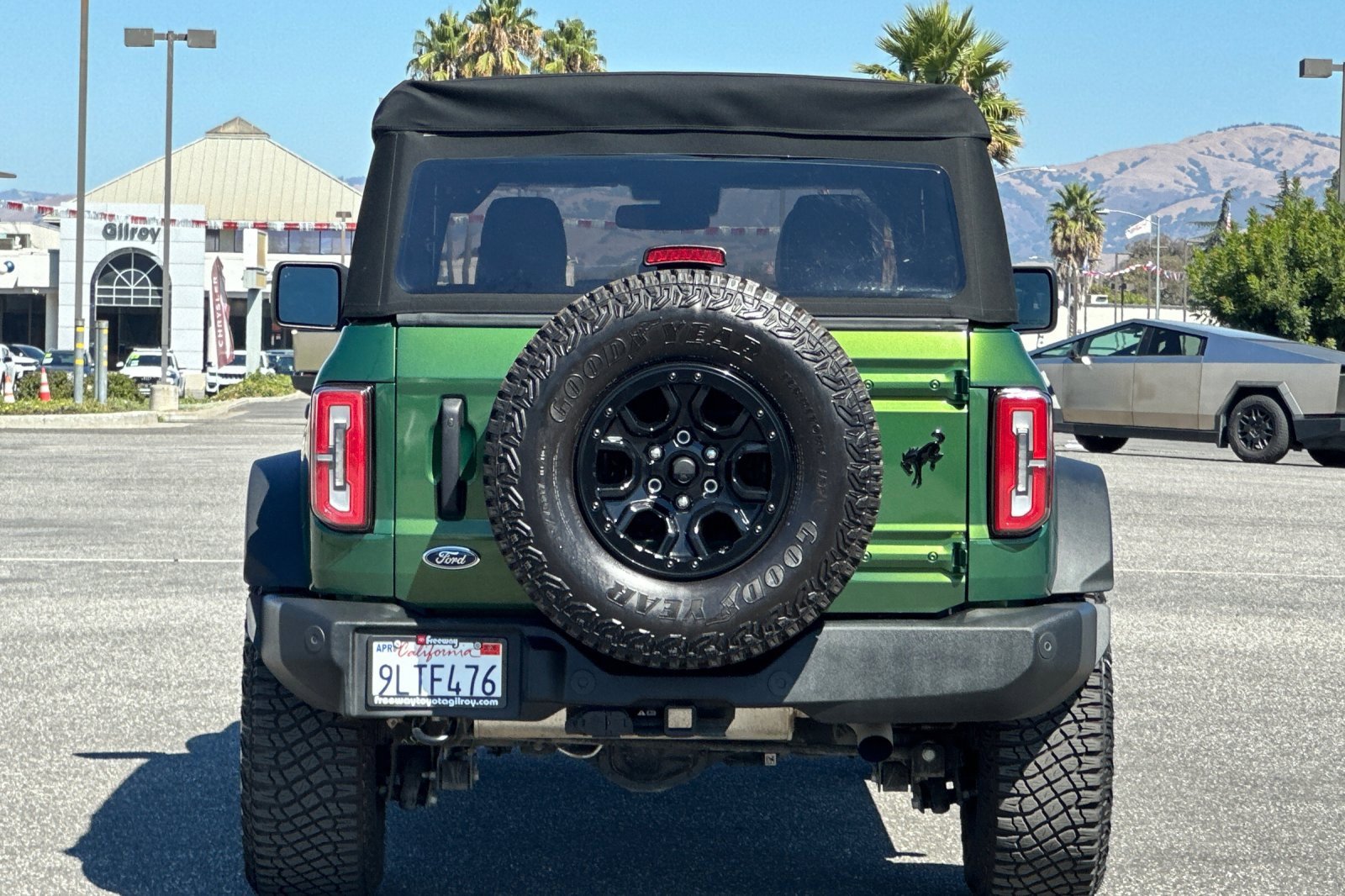 Used 2023 Ford Bronco Wildtrak image 5