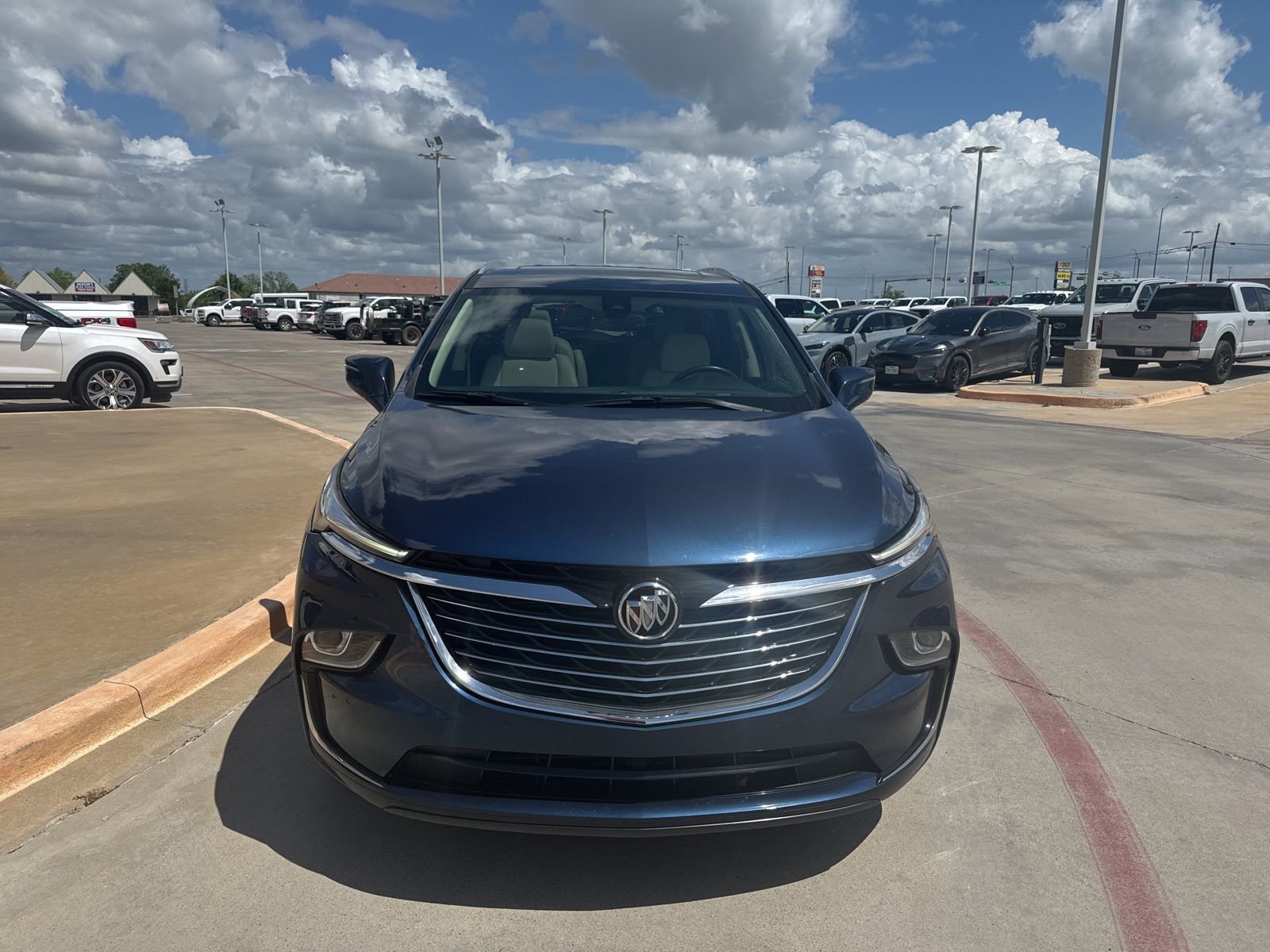 Used 2023 Buick Enclave Essence w/ Experience Buick Package image 2