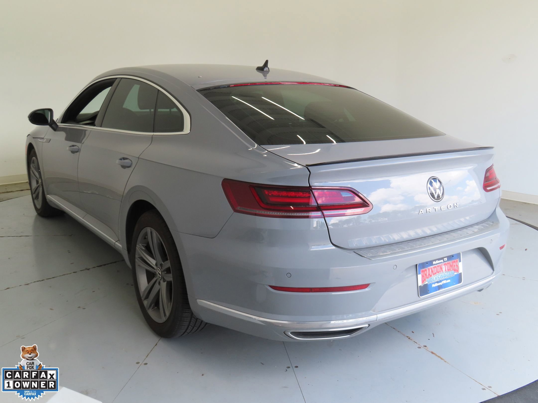 Used 2023 Volkswagen Arteon SE w/ Arteon MDO Package FWD image 6