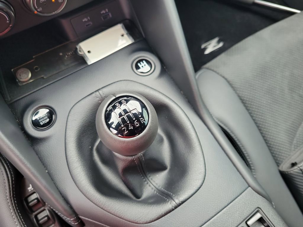 Used 2024 Nissan Z Performance w/ Floor Mat Package image 26