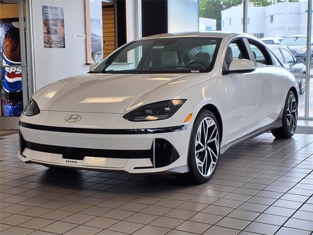 New 2025 Hyundai Ioniq 6 SEL