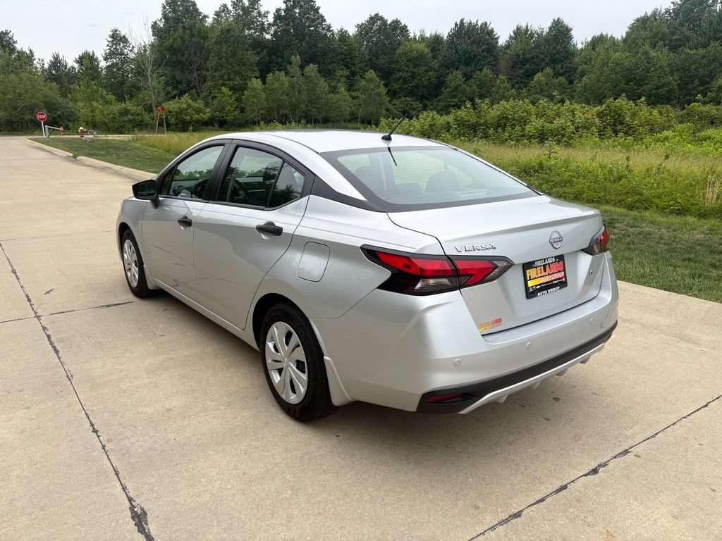 Used 2025 Nissan Versa S w/ Trunk Package FWD image 7