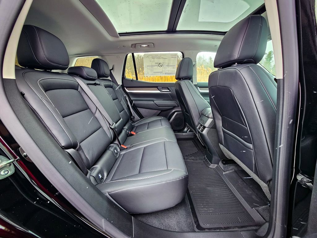 New 2026 GMC Terrain Denali w/ LPO, Floor Liner Package image 38