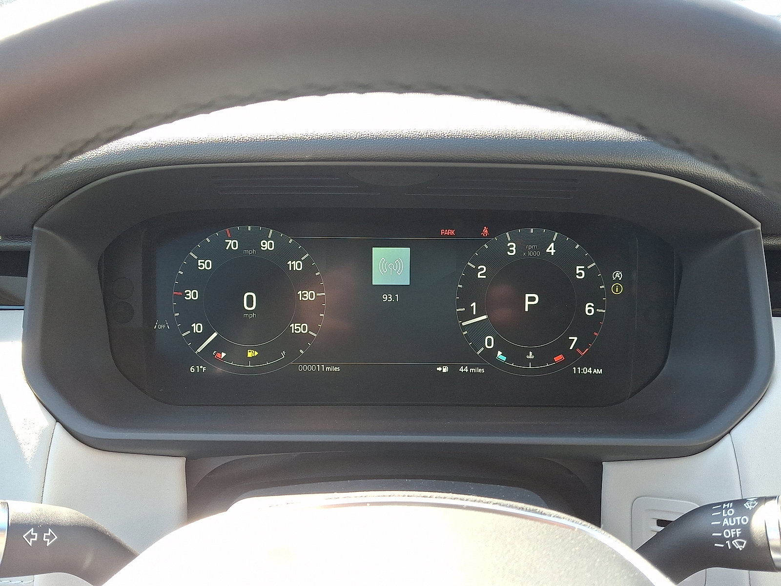 New 2026 Land Rover Discovery S image 7