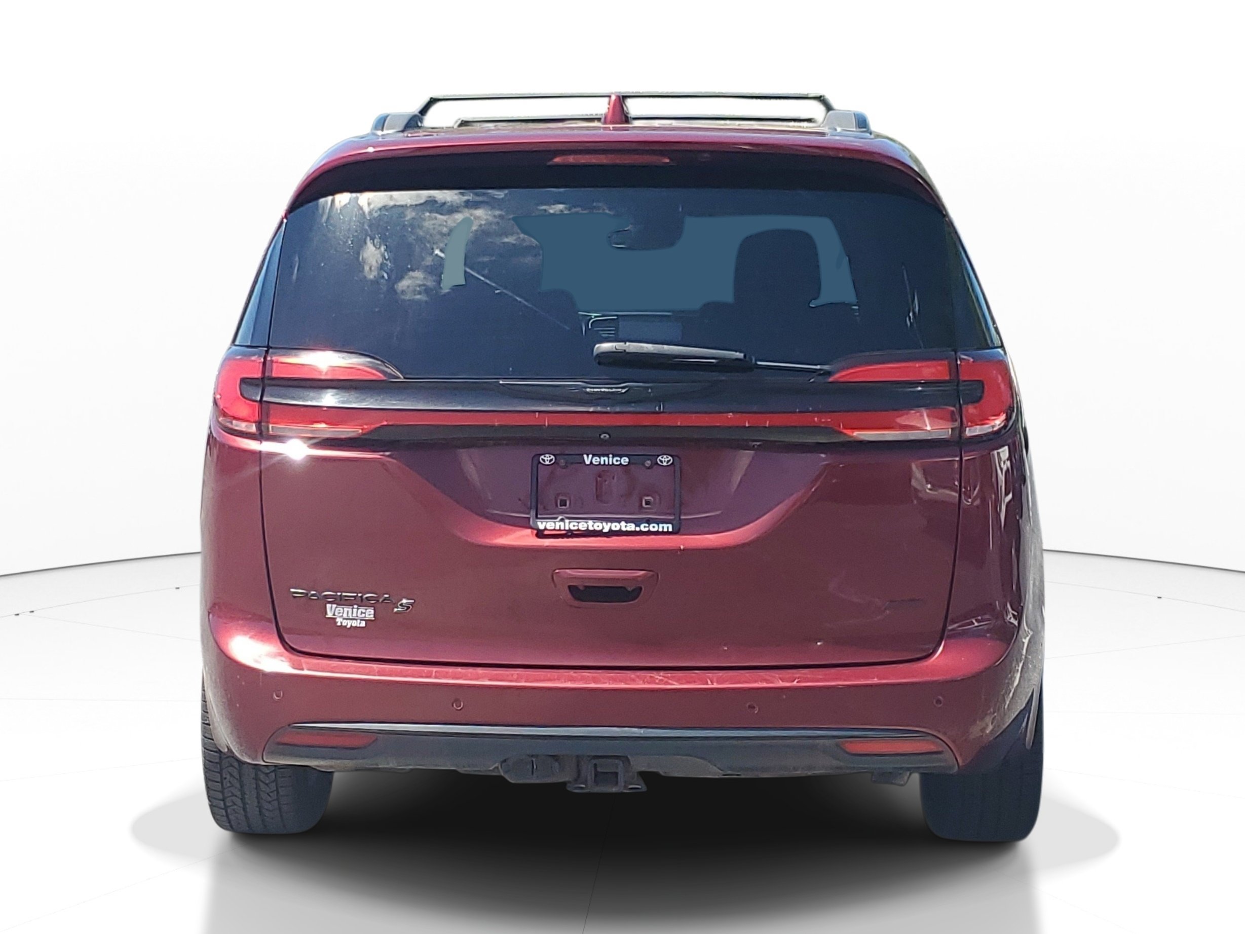 Used 2021 Chrysler Pacifica Touring-L w/ Uconnect Theater Family Group AWD/4WD image 5