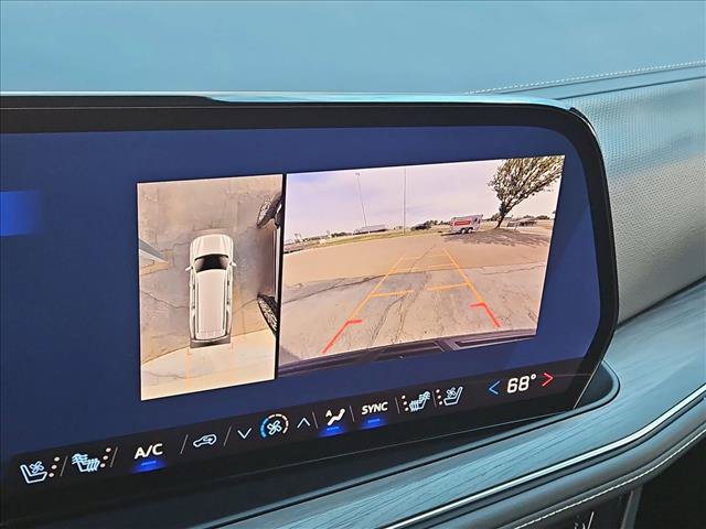 New 2026 Chevrolet Suburban Premier AWD/4WD image 13
