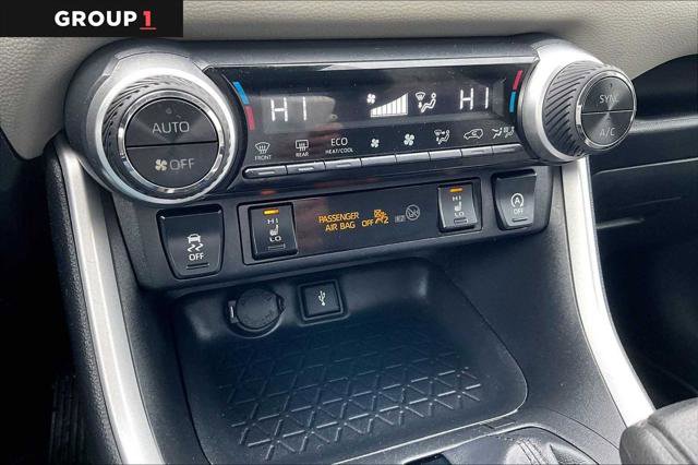 Certified 2020 Toyota RAV4 XLE w/ Convenience Package image 36