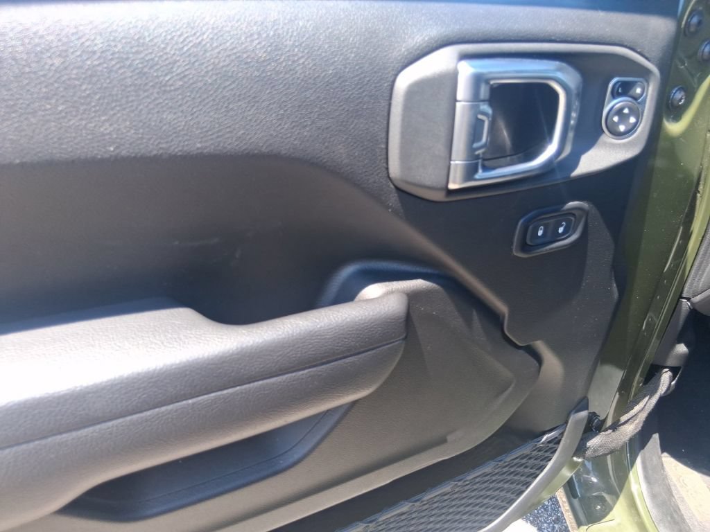 Used 2024 Jeep Wrangler Unlimited Sport AWD/4WD image 10