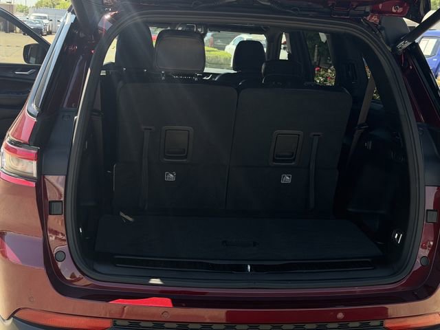 Used 2024 Jeep Grand Cherokee L Altitude RWD image 25