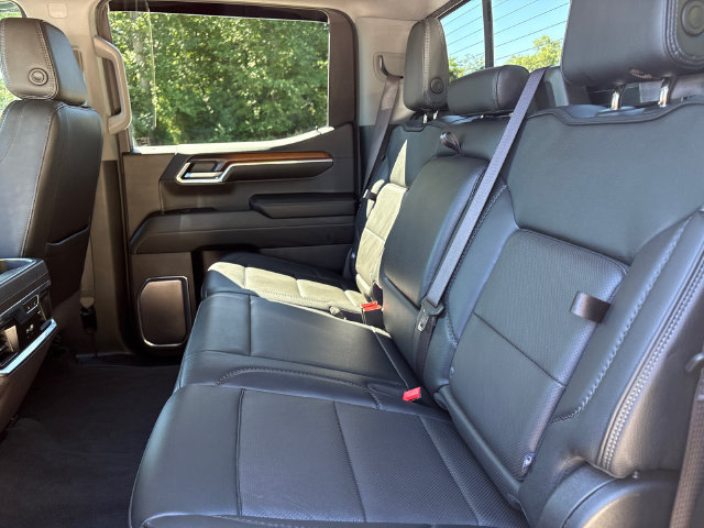 Used 2024 GMC Sierra 1500 Denali w/ Technology Package AWD/4WD image 18