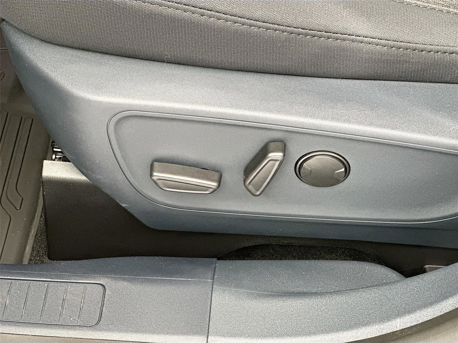 New 2026 Ford Maverick XLT w/ Equipment Group 301A image 21