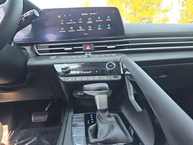 Certified 2024 Hyundai Elantra SEL w/ Convenience Package image 36