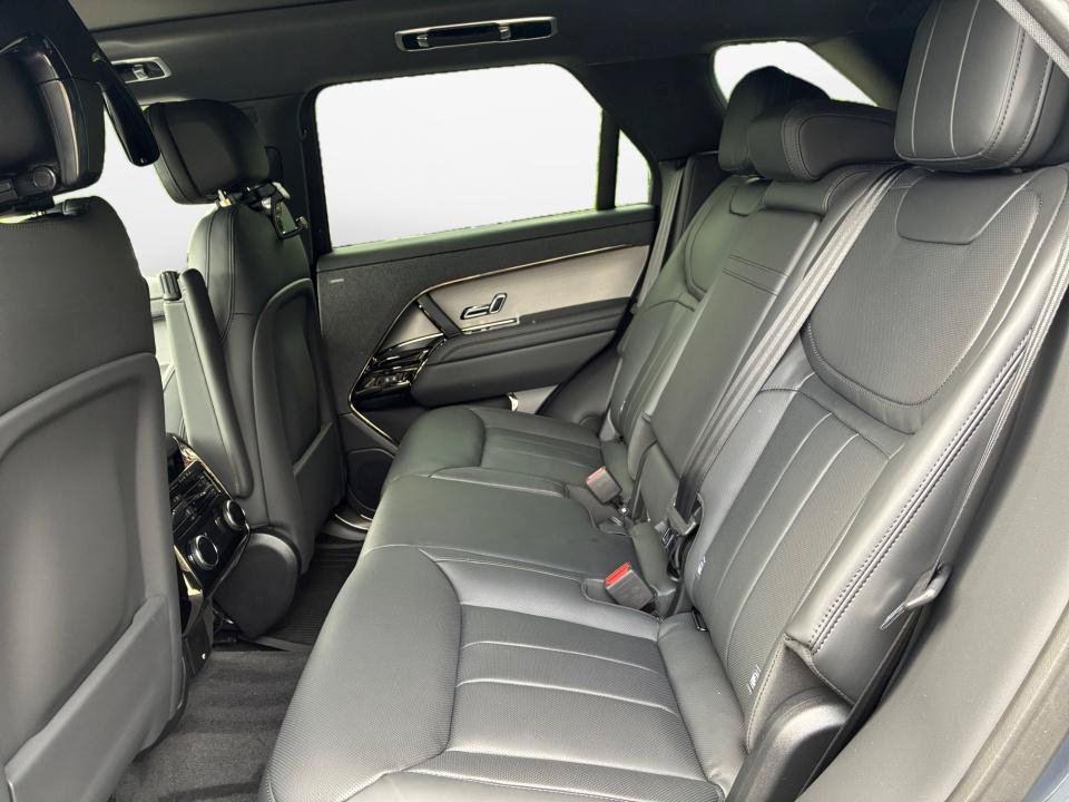 New 2026 Land Rover Range Rover Sport SE AWD/4WD image 13