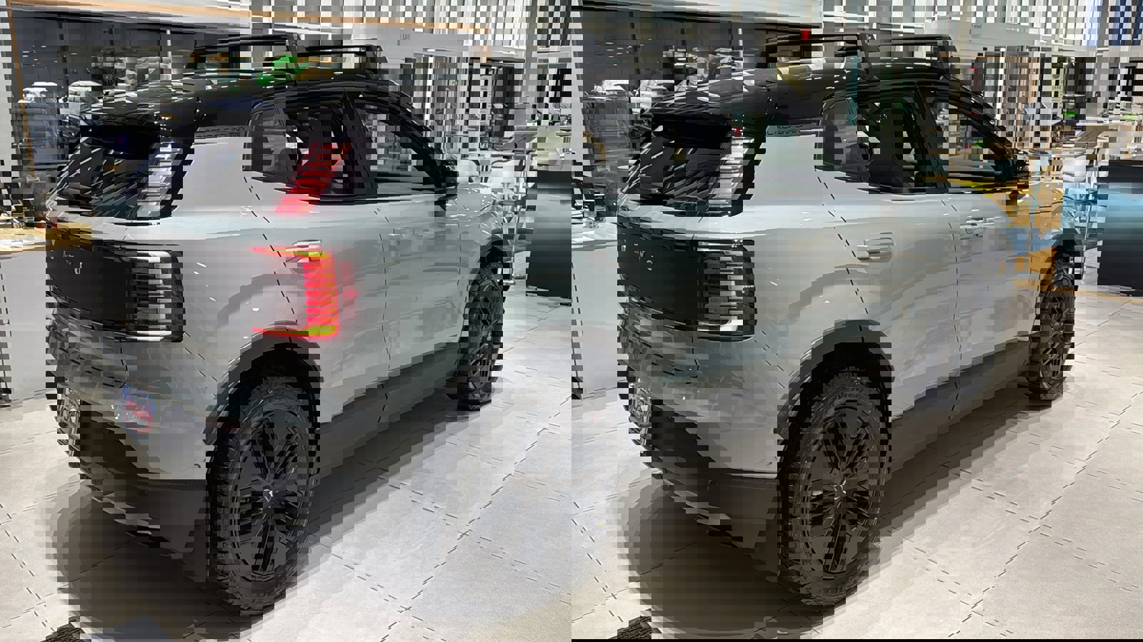 Used 2026 Volvo EX30 Cross Country Ultra image 5