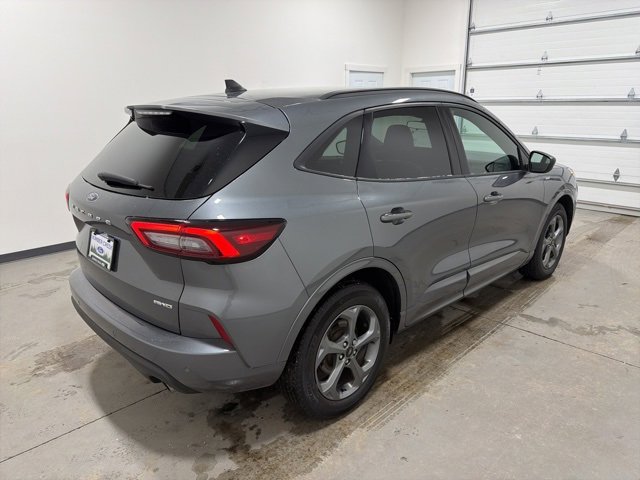 Used 2023 Ford Escape ST-Line w/ Tech Pack #1 image 4