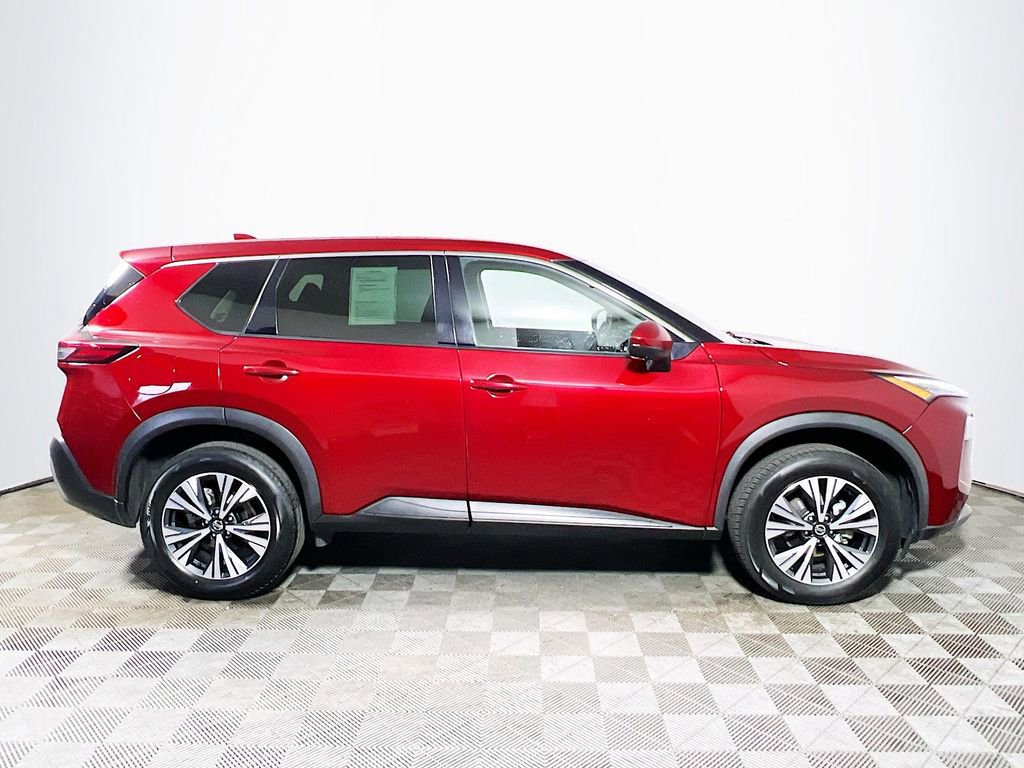 Used 2021 Nissan Rogue SV image 8