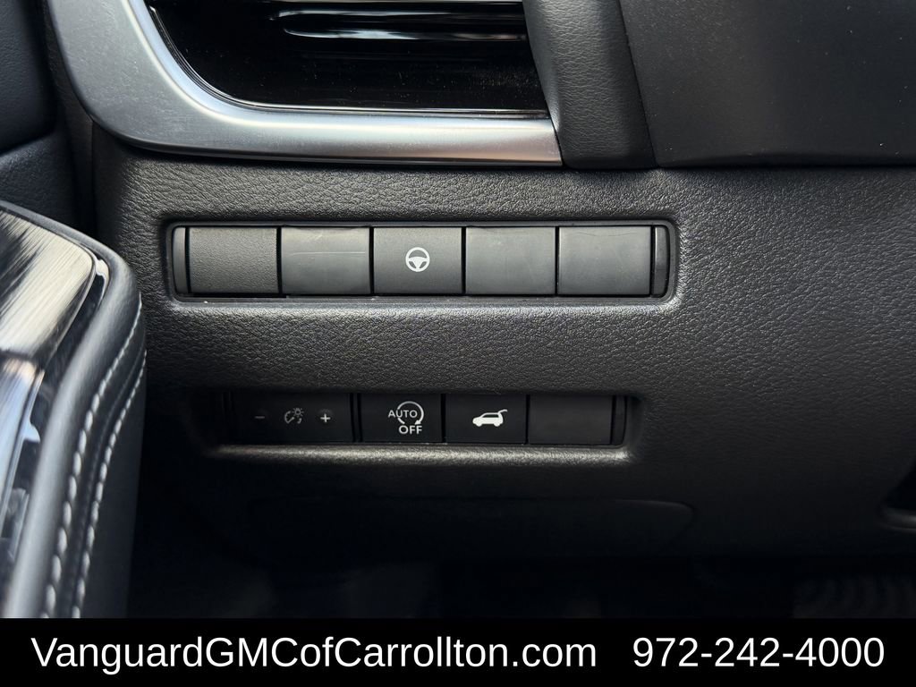 Used 2024 Nissan Rogue SL FWD image 23