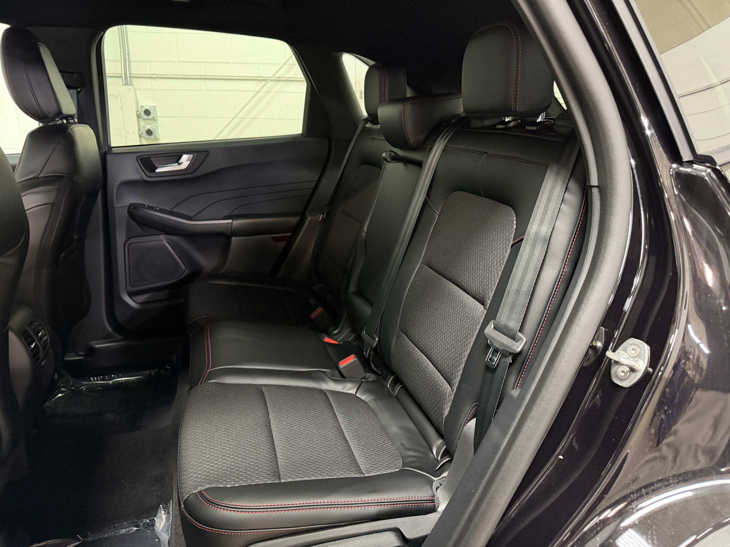 New 2026 Ford Escape ST-Line w/ Tech Pack #1 AWD/4WD image 9