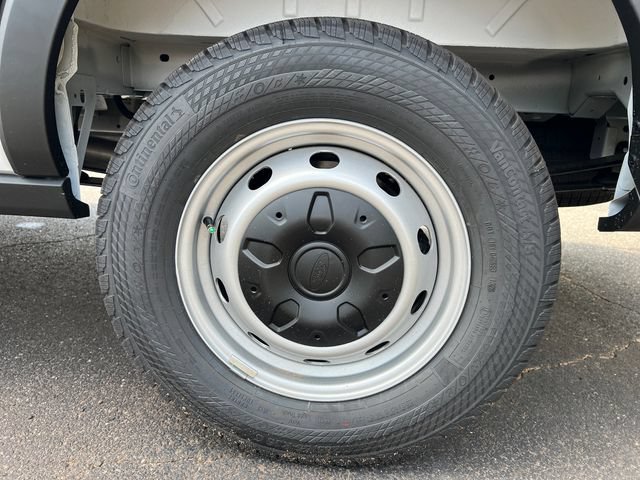 New 2026 Ford Transit 250 148 Medium Roof RWD image 17