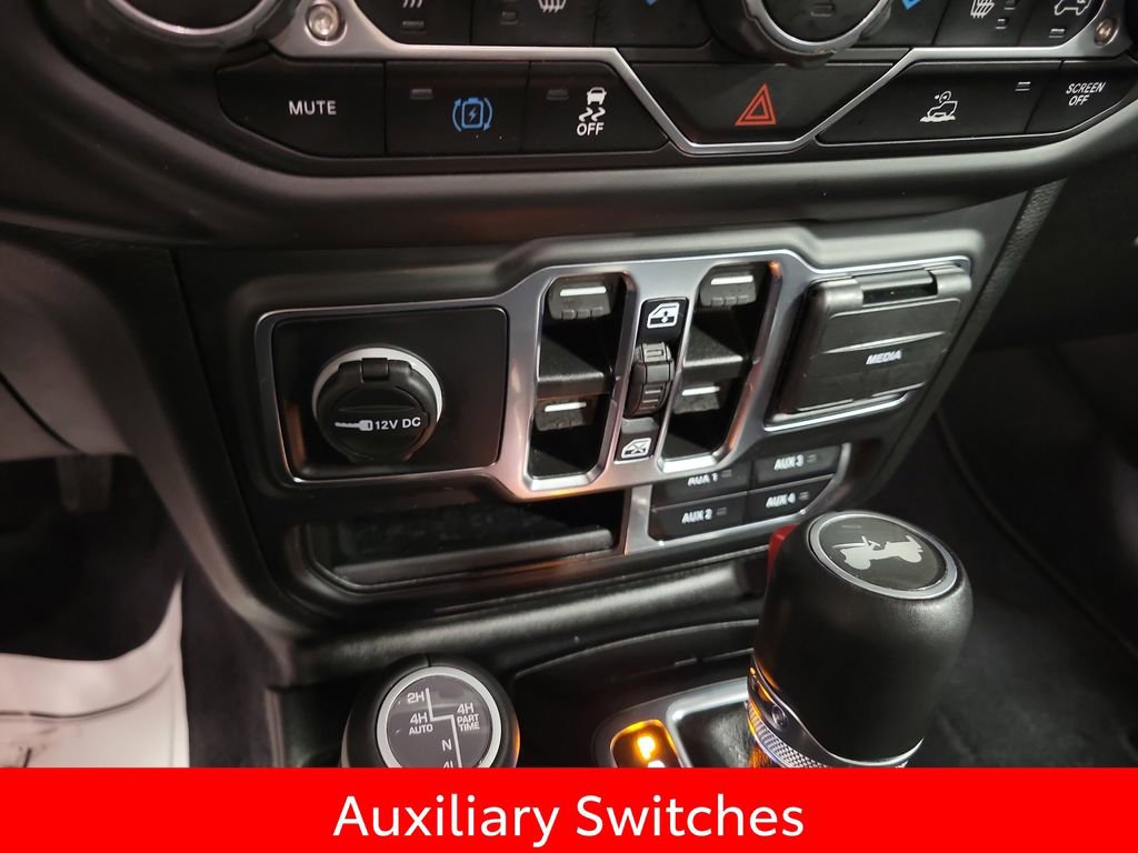 Used 2023 Jeep Wrangler Unlimited Sahara w/ Cold Weather Group image 16